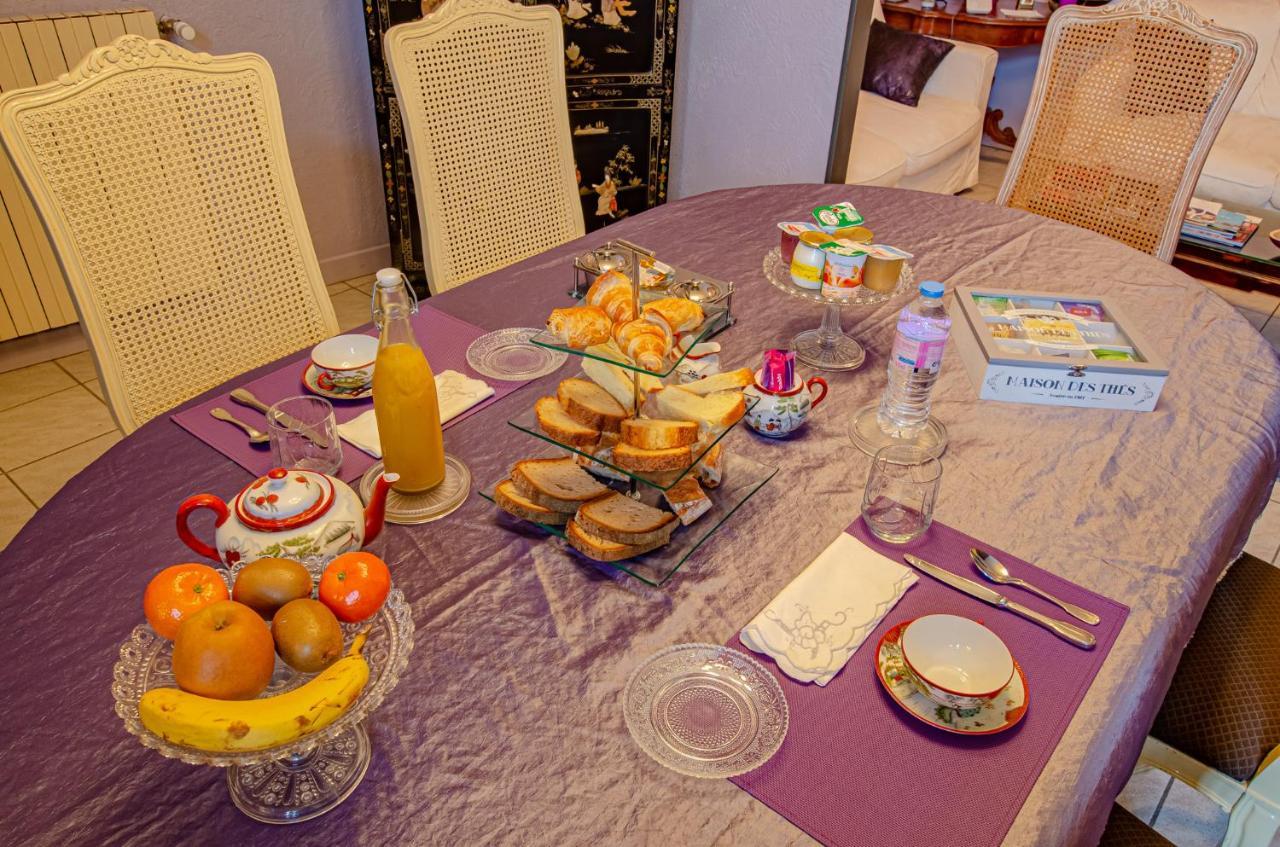 La Chambre D'Amis La Costignieres Montgueux Екстер'єр фото