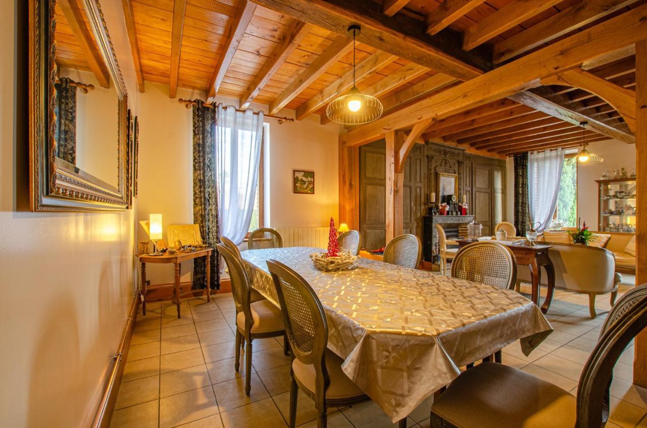 La Chambre D'Amis La Costignieres Montgueux Екстер'єр фото