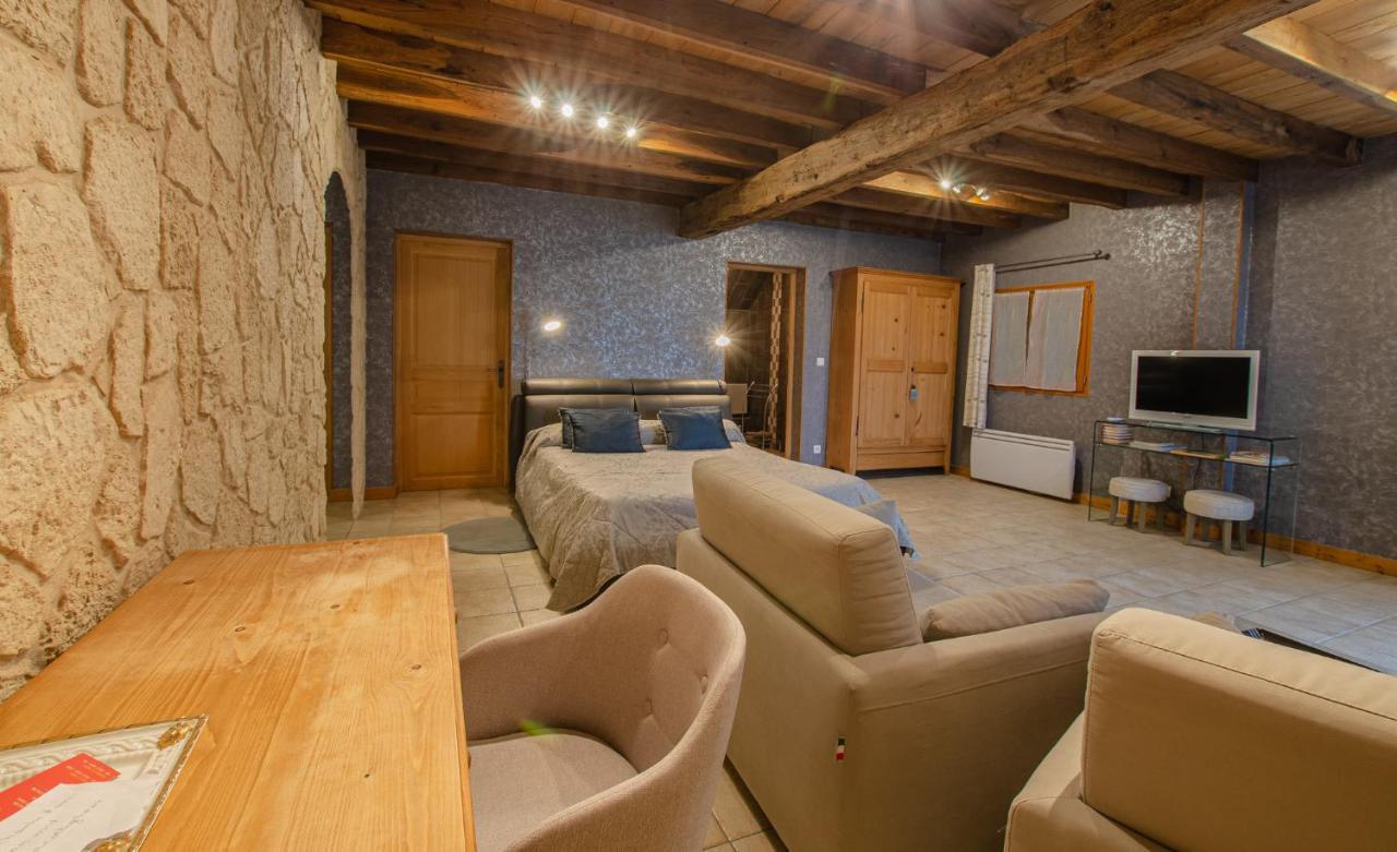 La Chambre D'Amis La Costignieres Montgueux Екстер'єр фото