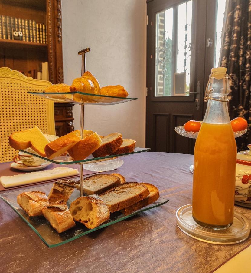 La Chambre D'Amis La Costignieres Montgueux Екстер'єр фото