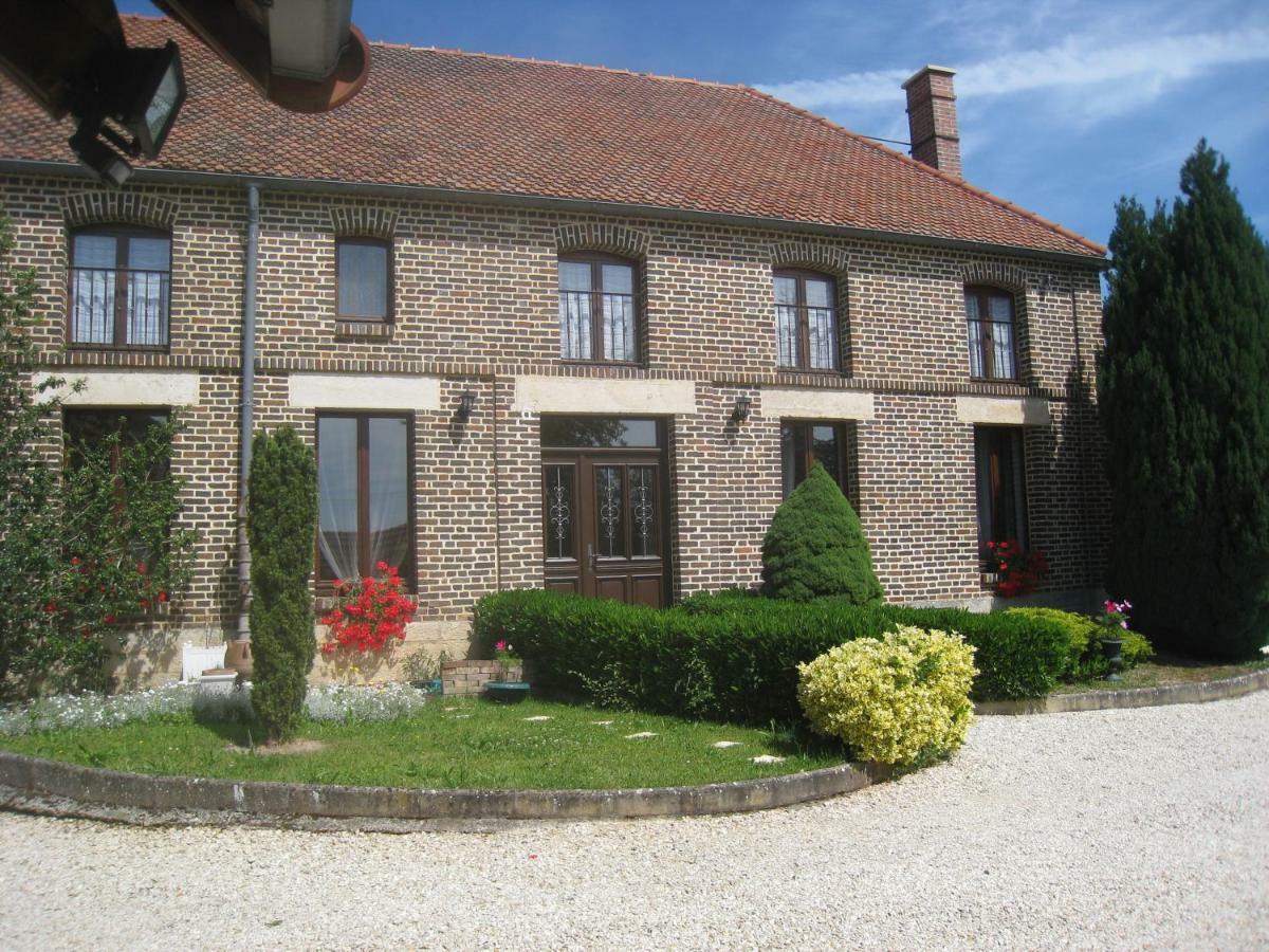 La Chambre D'Amis La Costignieres Montgueux Екстер'єр фото