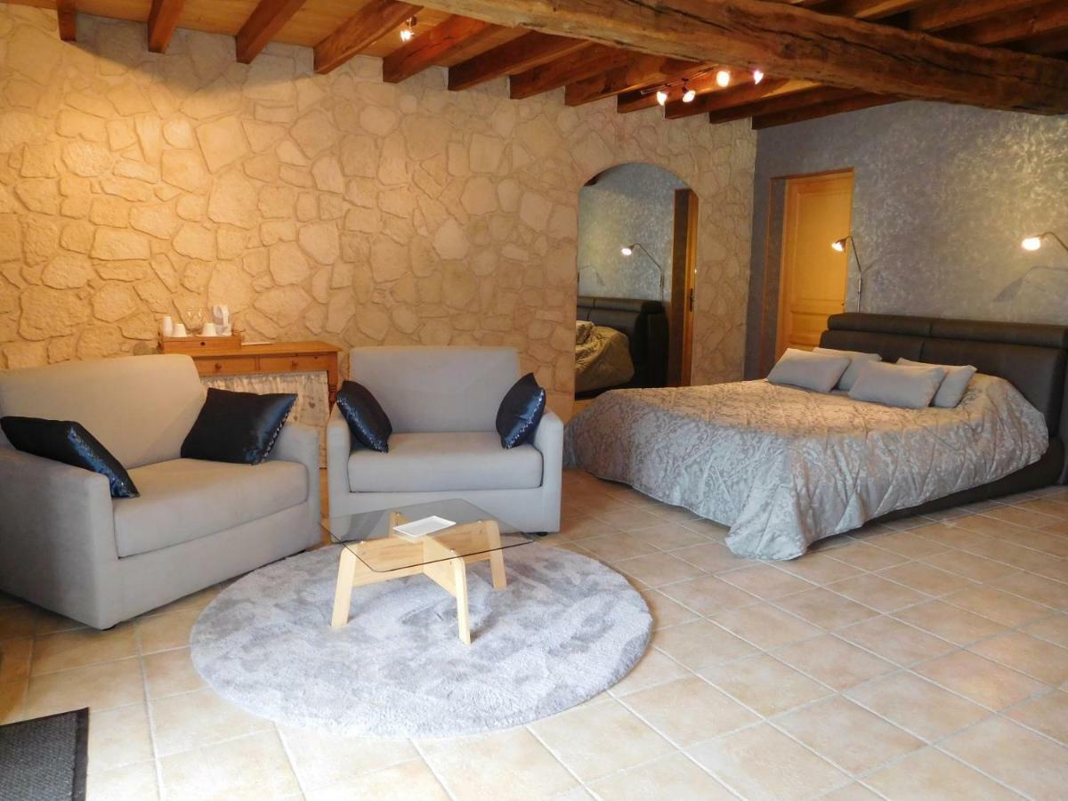 La Chambre D'Amis La Costignieres Montgueux Екстер'єр фото