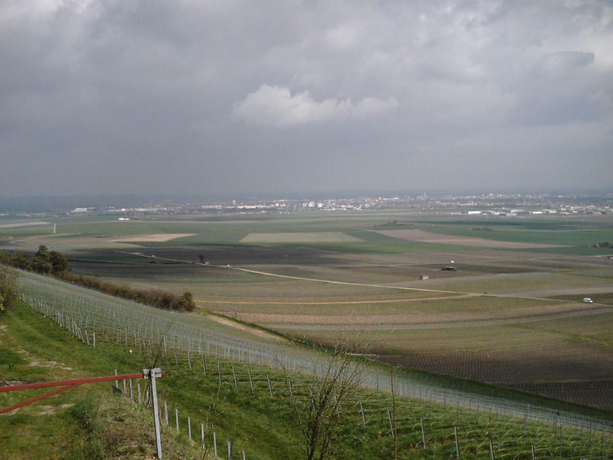 La Chambre D'Amis La Costignieres Montgueux Екстер'єр фото