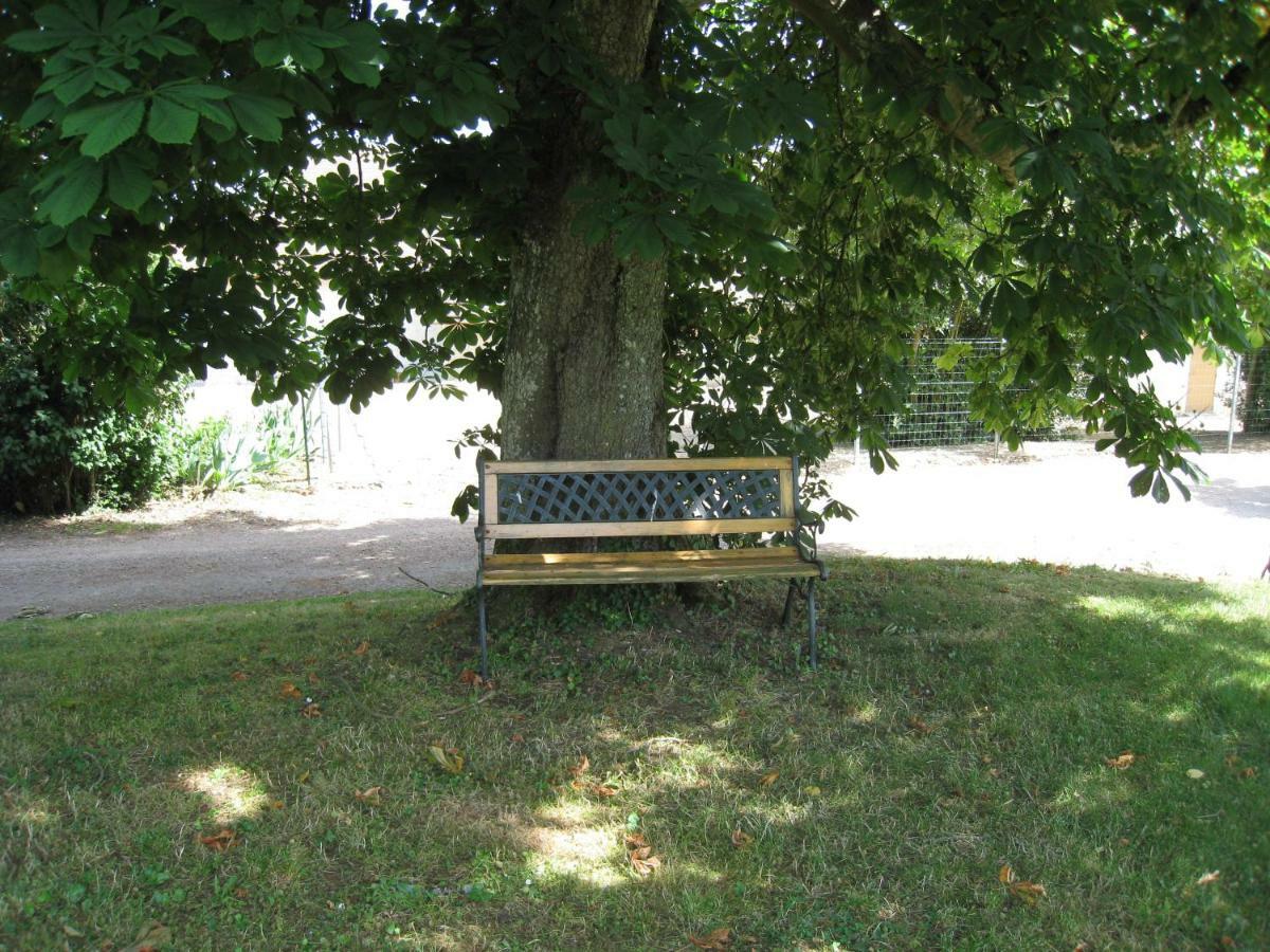 La Chambre D'Amis La Costignieres Montgueux Екстер'єр фото