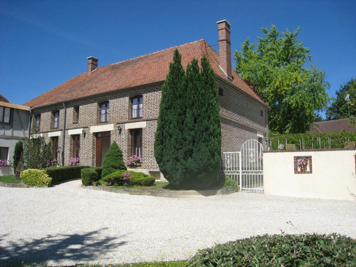 La Chambre D'Amis La Costignieres Montgueux Екстер'єр фото