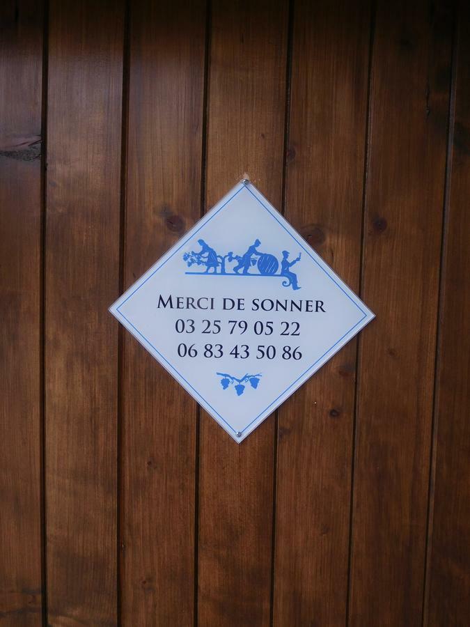 La Chambre D'Amis La Costignieres Montgueux Екстер'єр фото